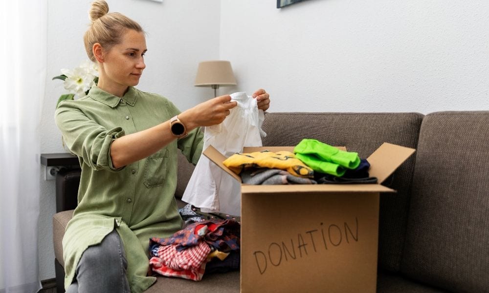 Donating Clothes: The Dos and Don’ts